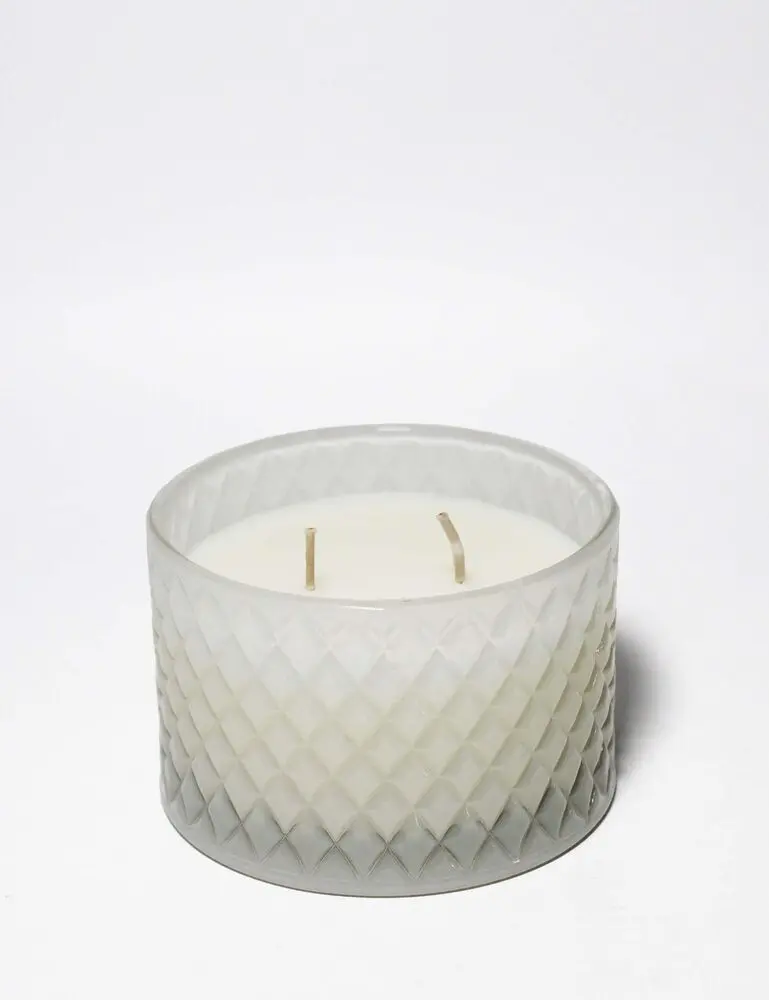 Tahitian Vanilla 9.5 Oz Scented Candle - Image 3