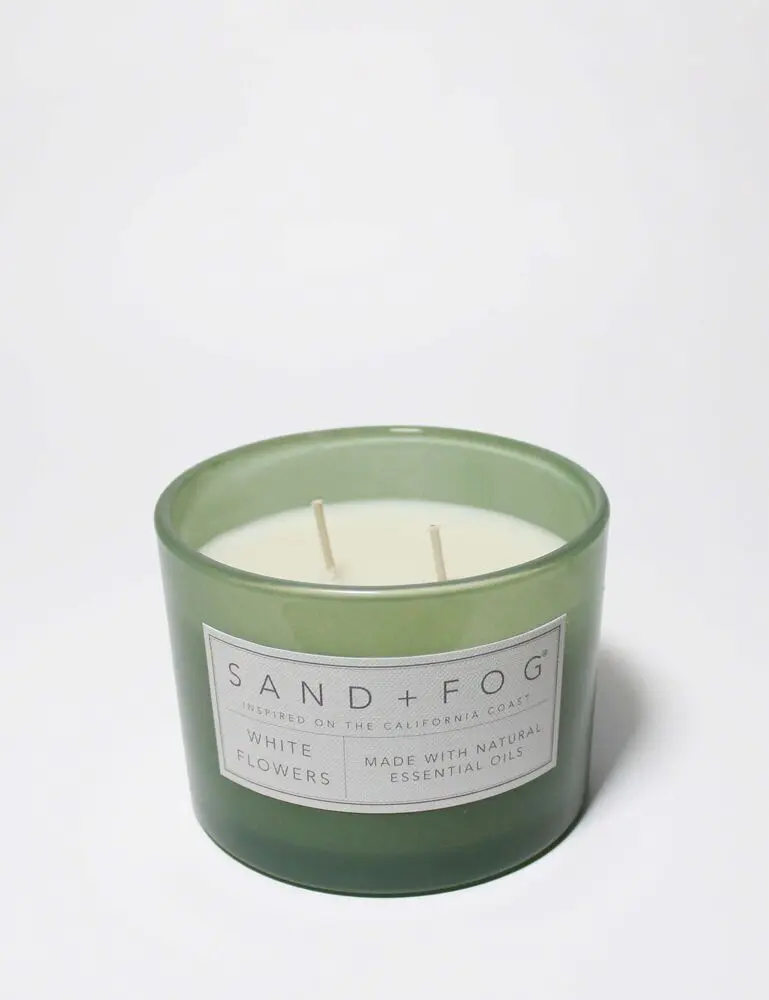 White Flowers 12 Oz Scented Candle - Image 3